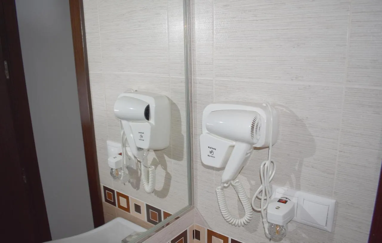 Inn Iznajar Suites